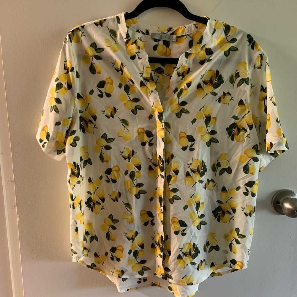 Lemon print, short sleeve button up